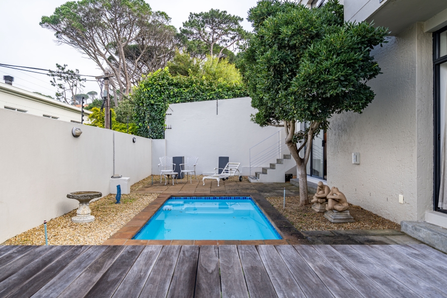 3 Bedroom Property for Sale in Oranjezicht Western Cape